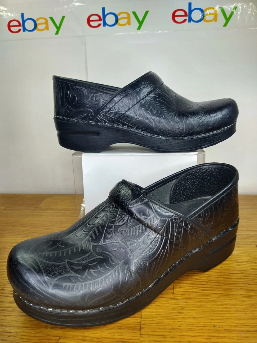 Dansko Tooled Leather Black Pattern Clogs EU 38 US 7.5 8 Women s