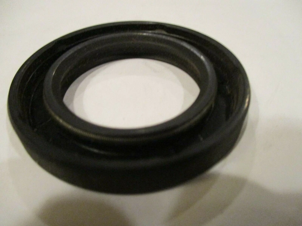 SELLO BRIDA ACCIONAMIENTO DIFERENCIAL BMW OE, 2800, BAVARIA, 530i, 528i, 630csi, 633csi Foto 2 de 2