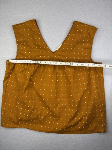 a.n.a. Women's V Neck Lightweight Sleeveless Tank Top Blouse Size Large - Picture 3 of 6