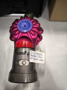 Dyson V7 Akkustaubsauger - Gebraucht, Schwacher Akku, Keine Zubehörteile