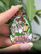 SAILOR MOON Sailor Jupiter / Makoto Kino Enamel Pin Metal Badge Figure Anime