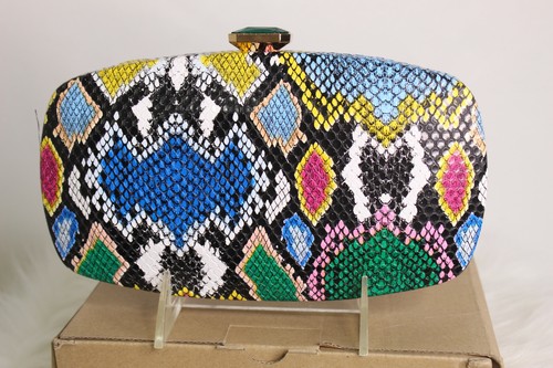 NEW CLUTCH LEOPARD MULTI COLOR PURSE BAG. - Picture 7 of 8