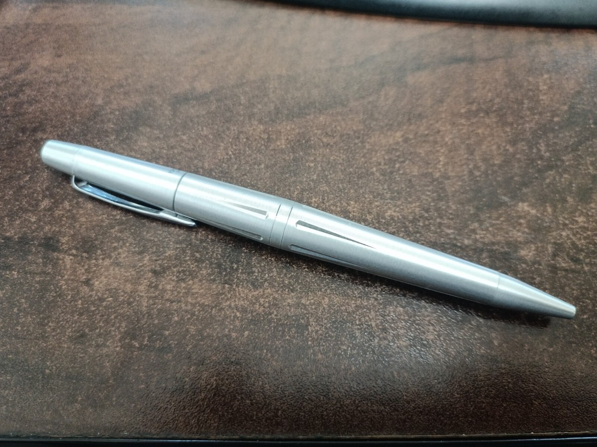 SCARCE TOMBOW ZOOM 2000 BALLPOINT PEN, DISCONTINUED LIMITED
