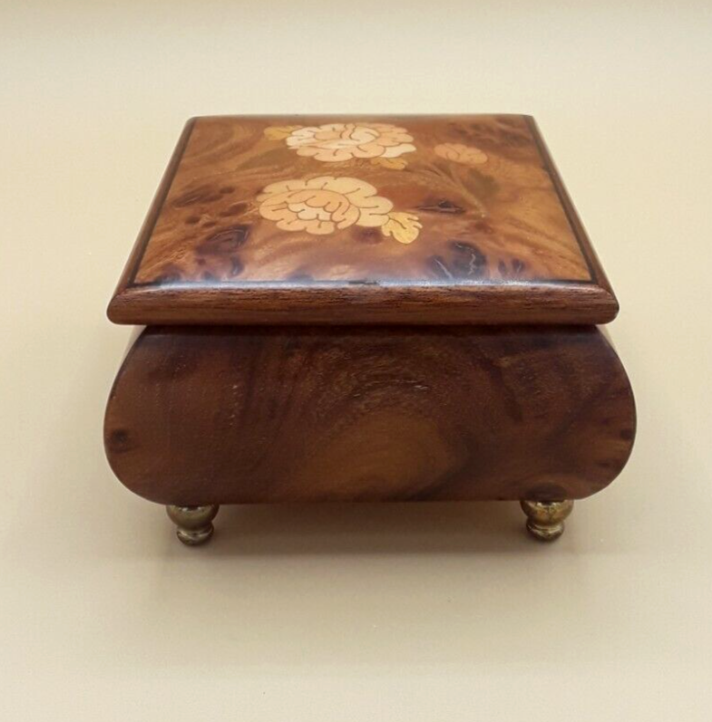 REUGE R.M.S TITANIC Rose's Music Box