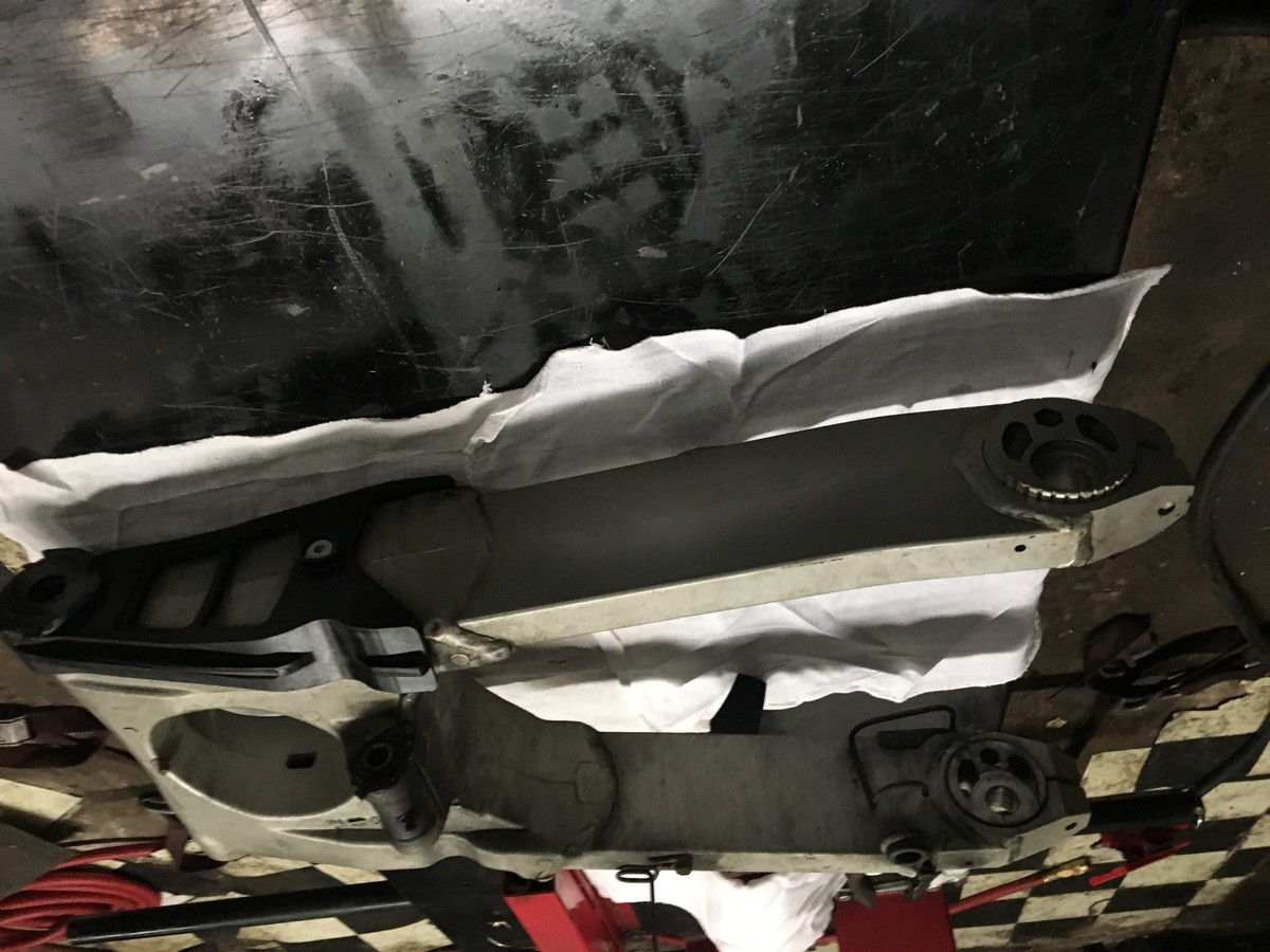 1993-1994 Kawasaki Zx1100 Zx-14 Motorcycle Silver Swing Arm for