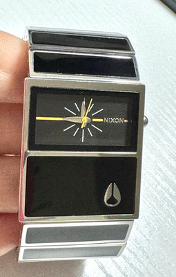RARE Vintage, NIXON  The Chalet , Stainless Steel, Max and Relax, Enamel Inlay B