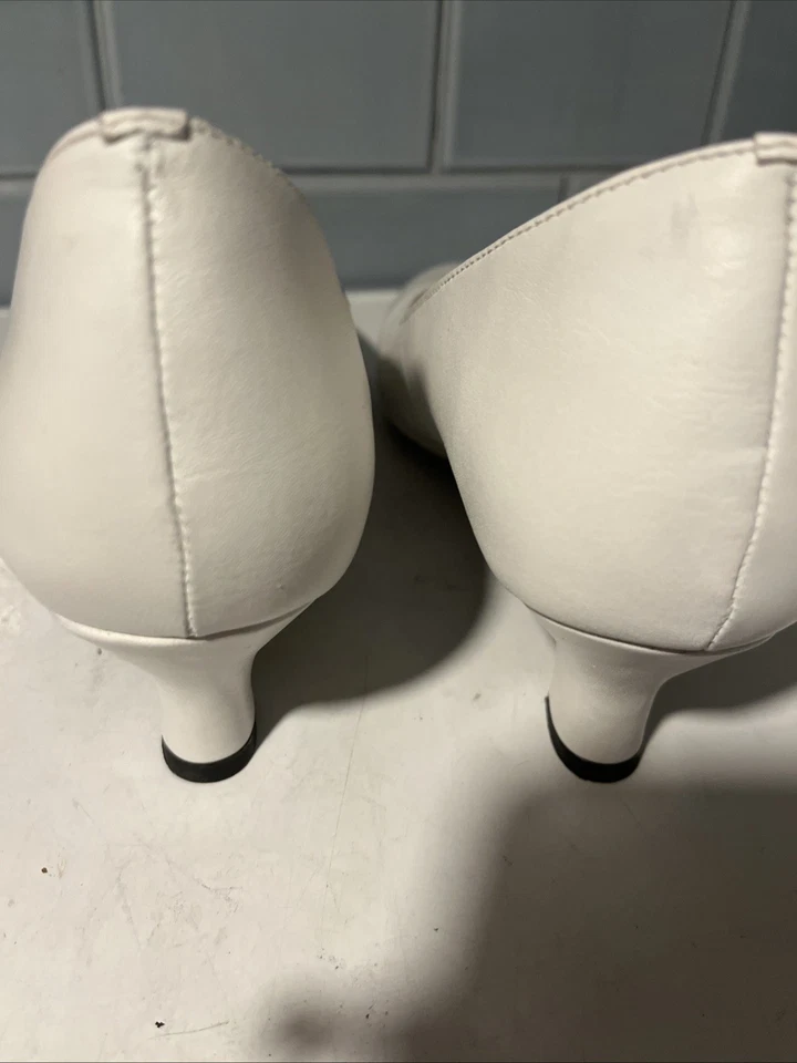 Sapatos femininos Array de couro branco mais liso 10,5W - Imagem 4 de 4