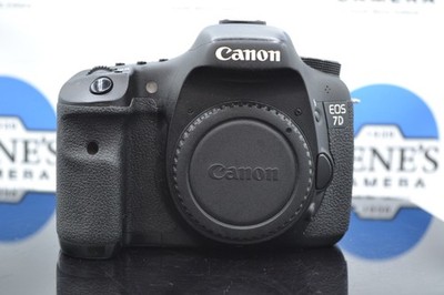 Canon EOS 7D 18MP Digital SLR Camera Body  High Shutter count #110,989