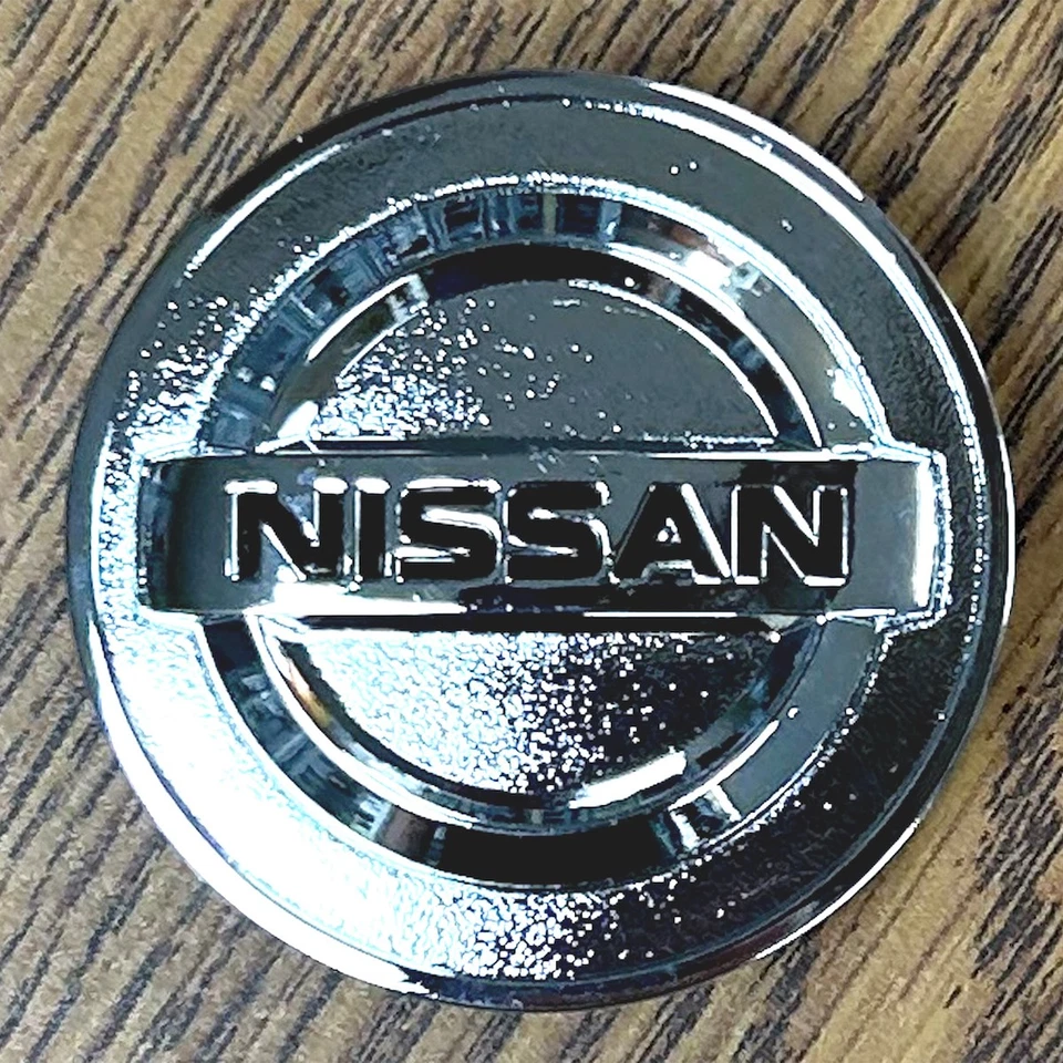 Juego Tapa Central Cromo 2 1/8" Nissan 350Z, 370Z Altima GT-R Máxima 403435Y700 Foto 2 de 2