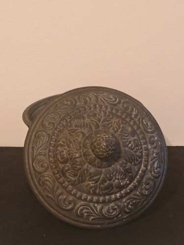 Embossed Ceramic Terracotta Container With Lid 6"x 6.5" - Picture 2 of 13