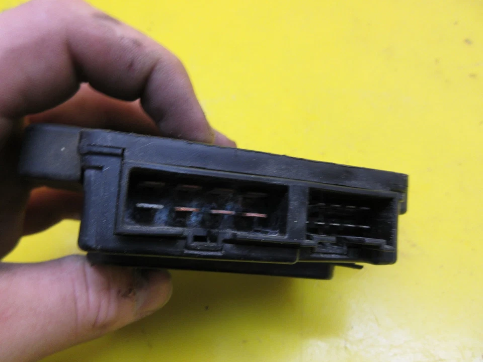 1998-2002 OEM KAWASAKI ZX9R VN ZX6R GPZ ZR FUSIBLE FUNCIÓN CAJA RELÉ CONJUNTO Foto 4 de 4