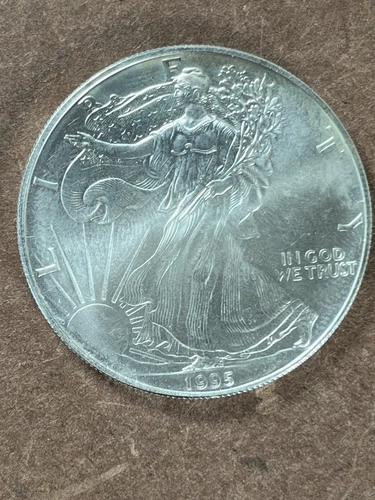 1 OZ FINE SILVER 1995 WALKING LIBERTY AMERICAN EAGLE COIN