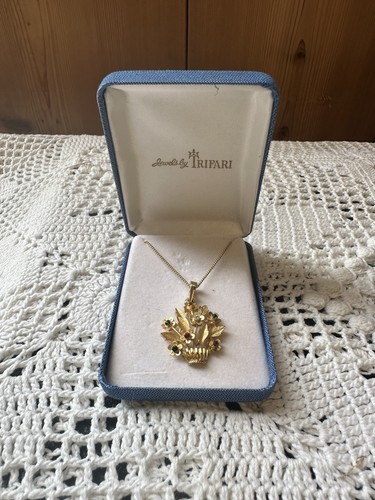 Vintage Crown Trifari Gold Rhinestone Flower Basket Necklace Pendant - Picture 2 of 4
