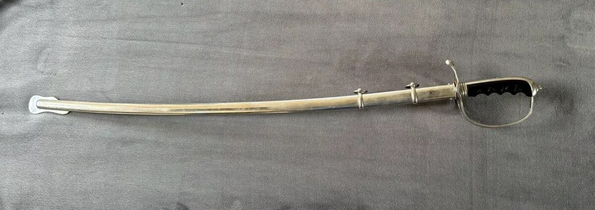 OFFICER SWORD N.S MEYER INC TRADE DEFENDER MARK MADE IN WEST OFFICER SWORD N.S MEYER INC TRADE DEFENDER MARK MADE IN WEST
