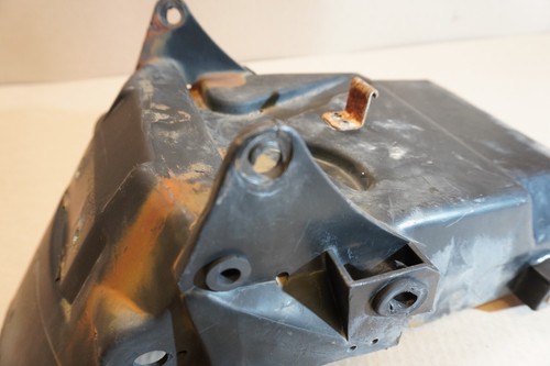 Guardabarros trasero Yamaha FZR1000 2GH FZR 1000 GENESIS 1987 cuadro dañado - Imagen 7 de 10