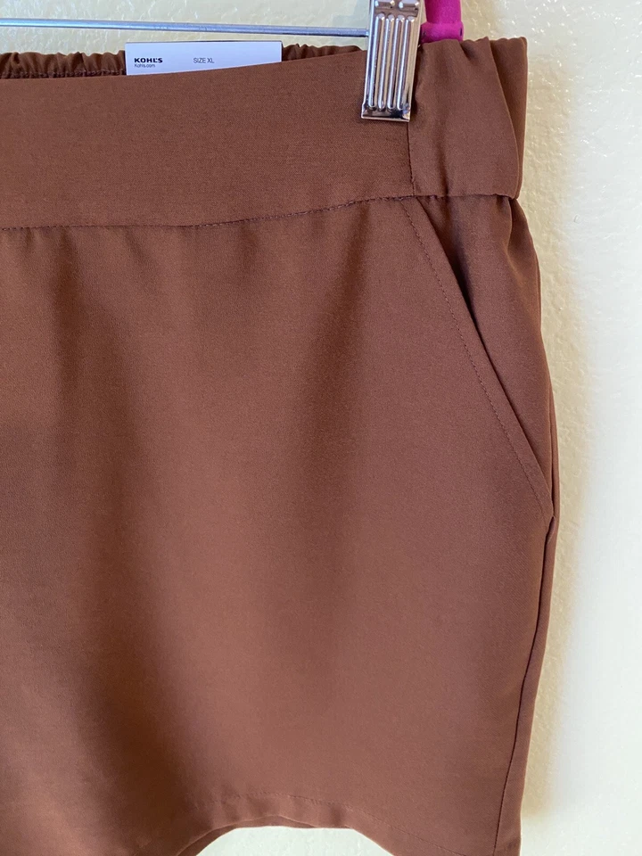 Pantalones cortos suaves de tiro medio Nine West talla XL Foto 3 de 4