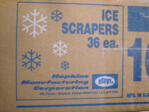 ICE SCRAPERS 10'IN HOPPY BEAR CLAW 36 Assorted colors Heavy Duty Strong - 第 2/11 張圖片