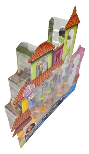 Disney's Encanto Walmart Exclusive Mi Familia Figurine Set Of 12 Fam Members NEW - Picture 3 of 11