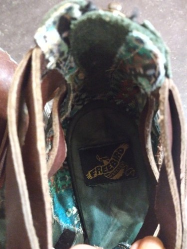 FREEBIRD BY STEVEN PENNY SANDALS SZ 8 HEELS STRAPPY DISTRESSED TEAL - Picture 5 of 6