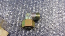 RACCORDO A GOMITO POMPA IDROGUIDA N.003952.015100 MERCEDES 1831 - 1840