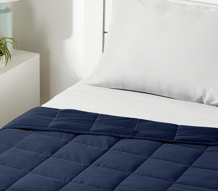 Amazon Basics 7lb Kids Weighted Blanket 41x60 Navy Blue New-image