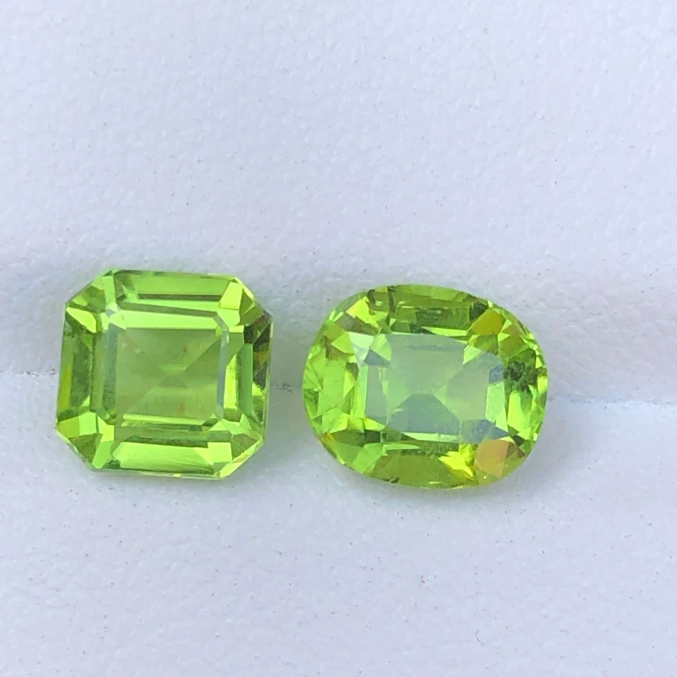 4.30 carat cushion & oval cut Peridot @ Pakistan. AZ 2 - Image 3 of 4