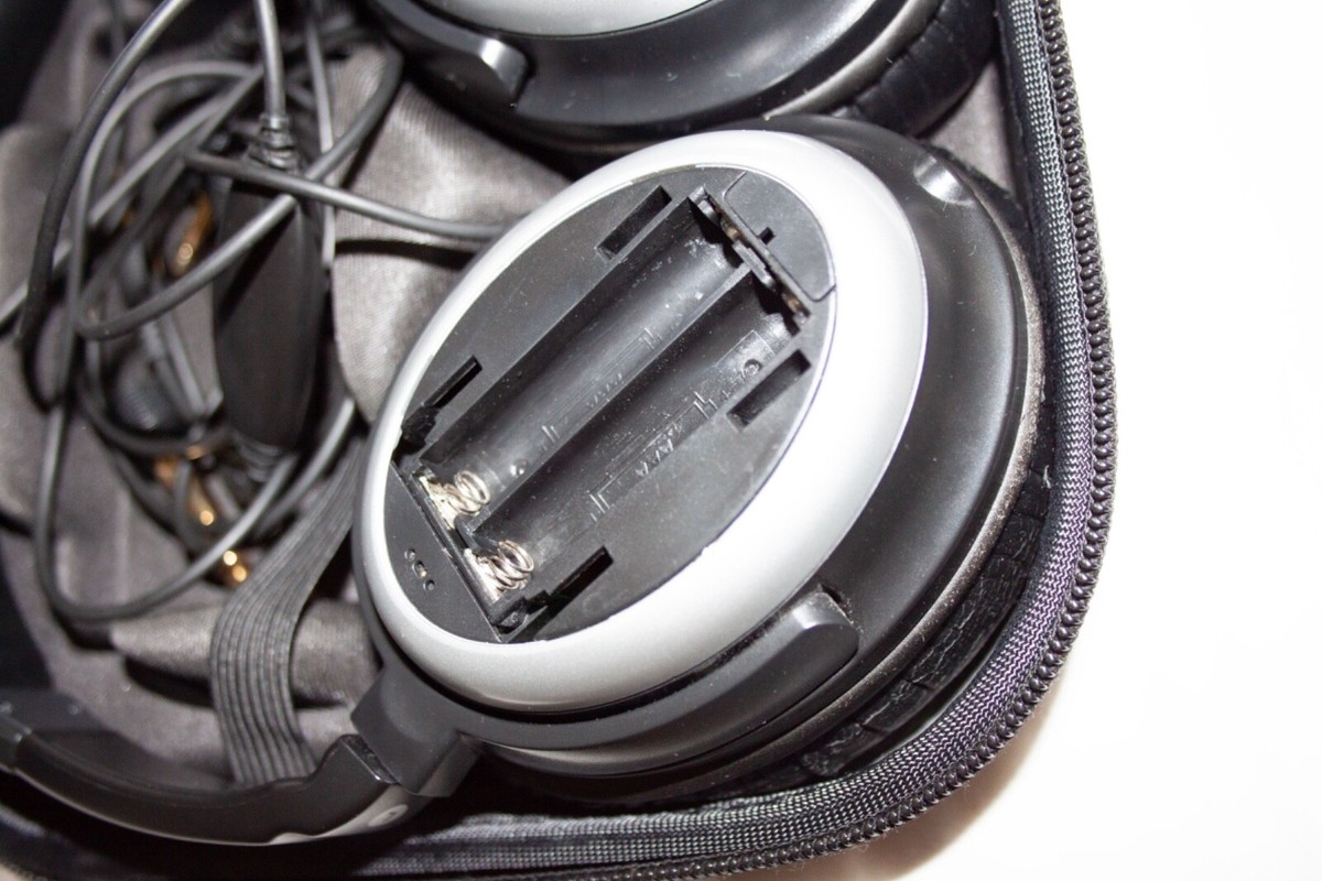 Able Planet by Linx Audio - Noise Canceling Headphones /W Case | eBay