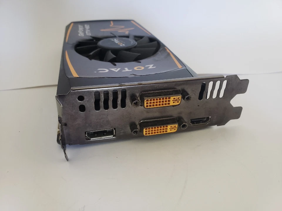 ZOTAC GeForce GTX460 Graphics Card OC 1GB 256BIT DDR5 HDMI DV1 DP - Image 3 of 4