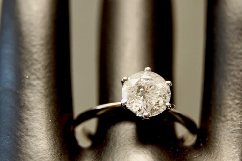 Anello oro bianco e Diamante naturale 1.59ct - Solitario - certificato IGI ๐ - Foto 8 di 17