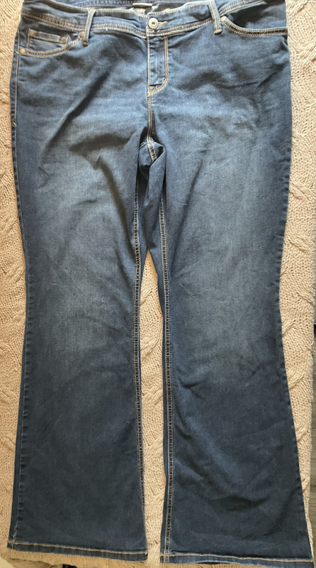 Torrid Women’s size 18 Tall Slim Bootcut Jeans Dark Wash Blue Denim Stretch