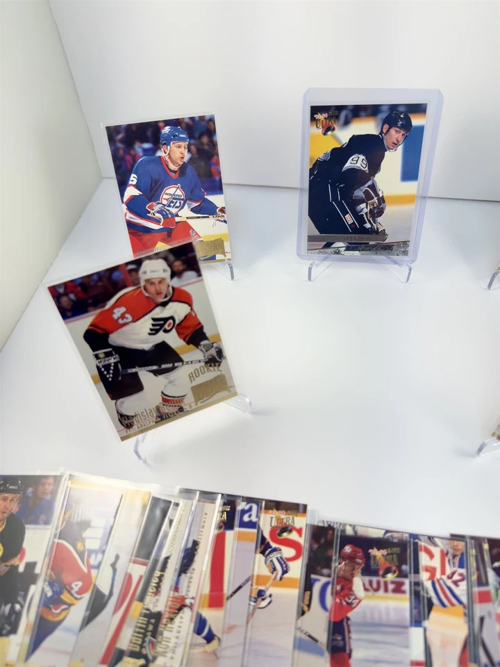 🏒 1993-94 Fleer Ultra 曲棍球卡套装(19 张卡)- 📦 快速发货💨✅ 带保护 — 第 2/4 张图片