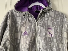Adidas Real Madrid Hombre Cortavientos - Gris con Detalles Morados Talla M