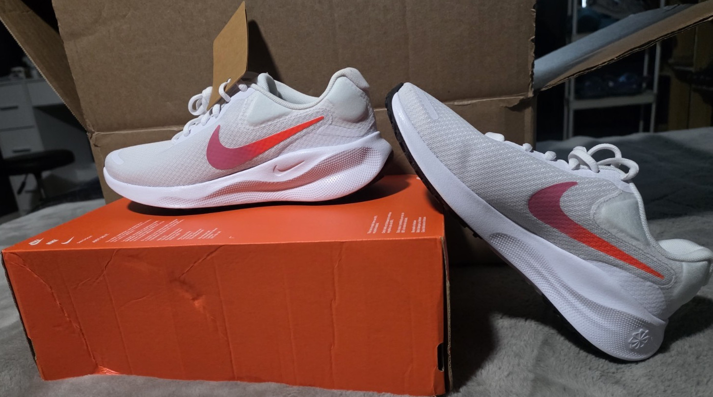 White Red Low Top Breathable