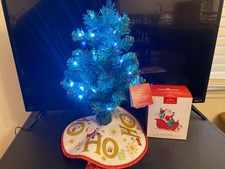 Hallmark 2025 ShowToppers Mini Tree, Topper Vintage Santa w/ Mini Tree Skirt SET