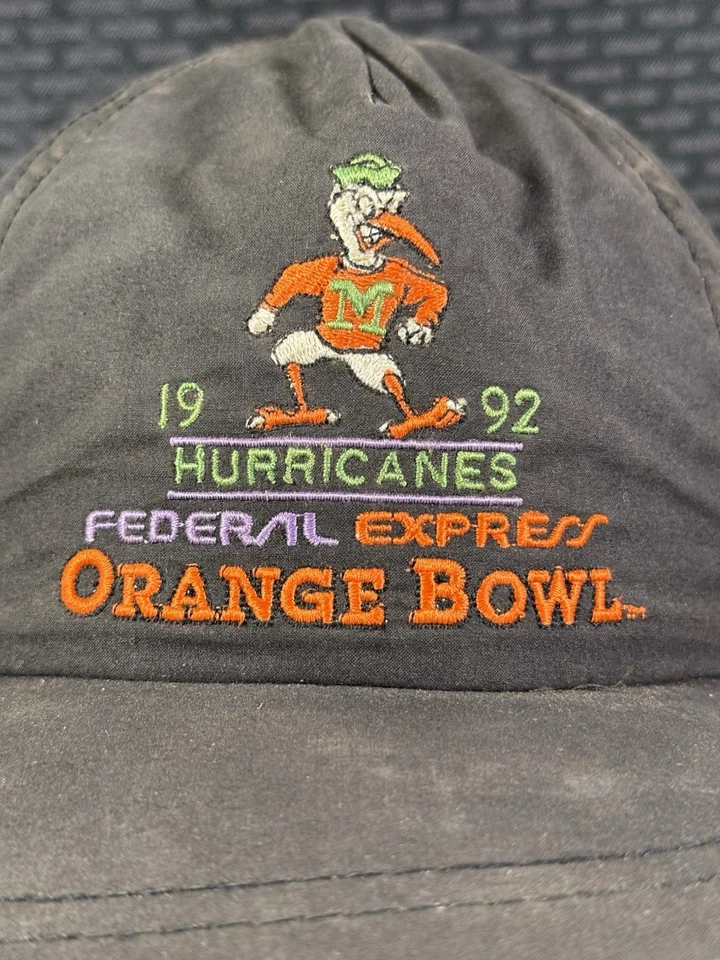 Gorra de béisbol vintage 1992 Fed Ex Orange Bowl Miami Hurricanes hecha en EE. UU. Foto 4 de 4