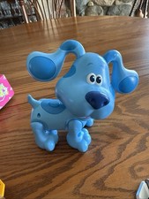 Blues Clues 2021 Electronic Walking Talking Dog Works 7'' Viacon Just Play Toy