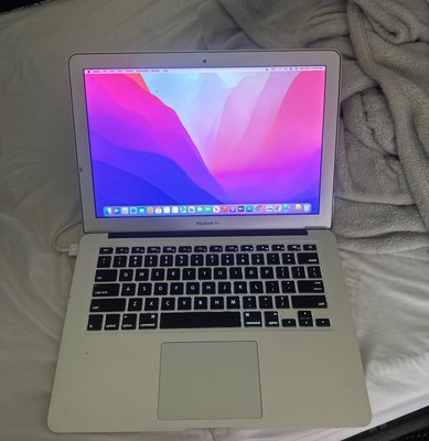 Apple MacBook Air 13 in 2020 Silver/Apple M1 3.2 GHz, 256 GB 8 GB 7-Core
