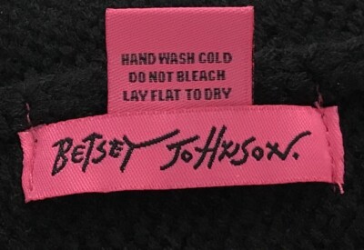 NWT Betsey Johnson  display picture 2