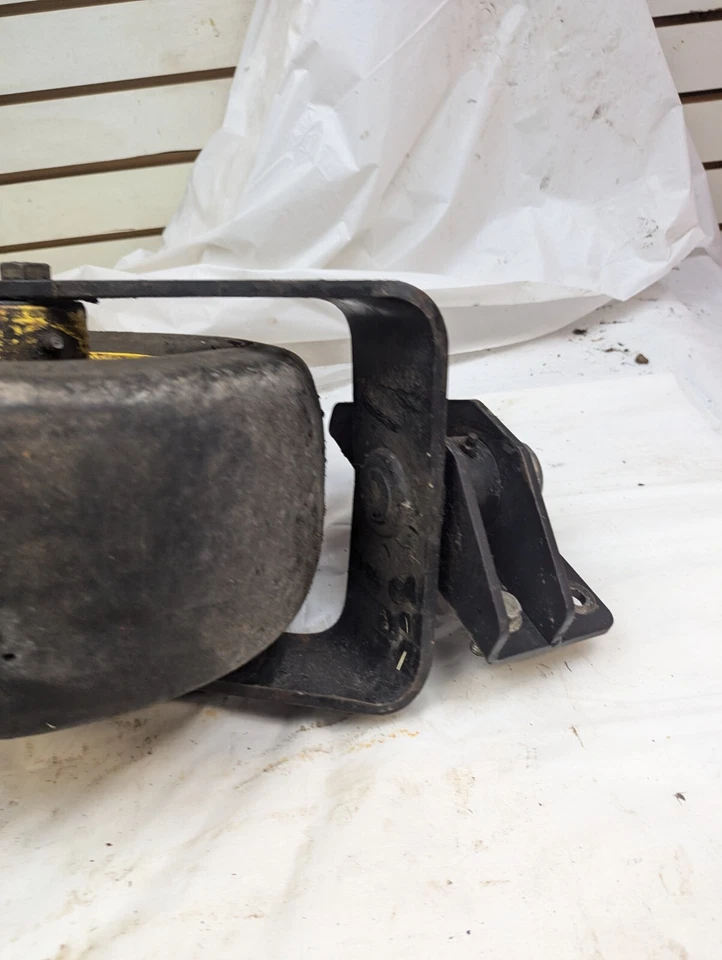 John Deere F620 F680 Rear wheel and tire With Caster Fork - Image 2 of 4