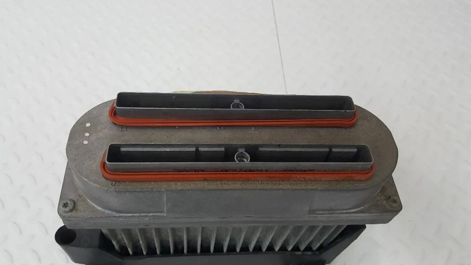 Oldsmobile 88 Royal Engine Control Module 1996 Foto 2 de 4