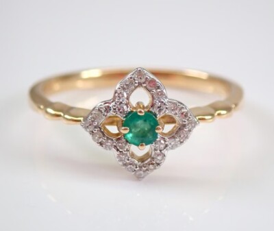 2.00Ct Round Cut Simulated Emerald Flower Engagement Ring 14K Yellow Gold Plated