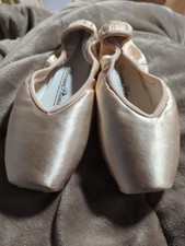 Nikolay StreamPointe Pointe Shoes 5.5 XXX Standard Shank 3X Brand New Ballet