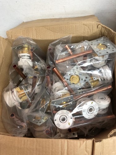 JOB LOT OF CMS O2 OUTLETS | eBay UK