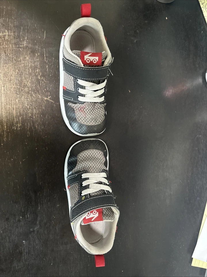 Boys Athletic Shoe Size 10 - Image 3 of 3