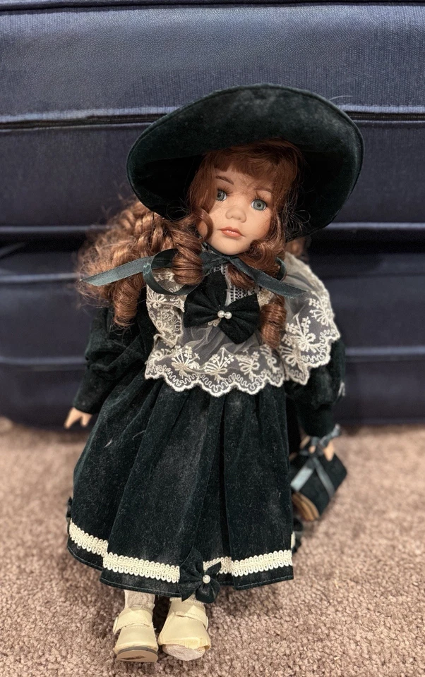 porcelain doll collection of various dolls  - Image 3 of 4