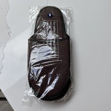 Singapore Airlines Brown Slippers size M unopened 