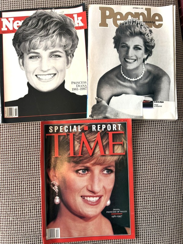 3 Magazines -- Princess Diana