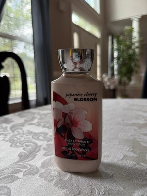 NEW Bath & Body Works Japanese Cherry Blossom 8oz Body Lotion original packaging
