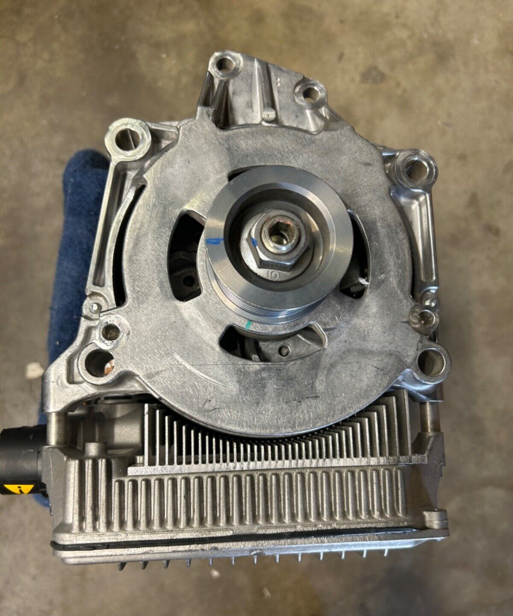 Genuine 2019 Ram 1500 OEM NEW ETORQUE Alternator 48V Generator  05185274AB