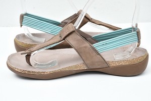 keen dauntless thong sandal